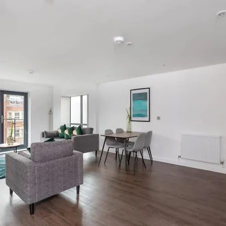 Zeni, Ouse Court Lovely 2 Bed Lejlighed *