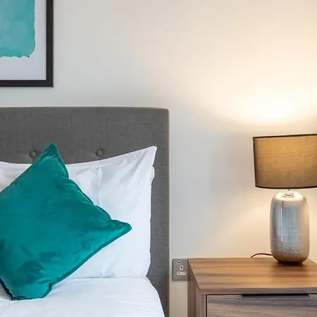 Zeni, Ouse Court Lovely 2 Bed