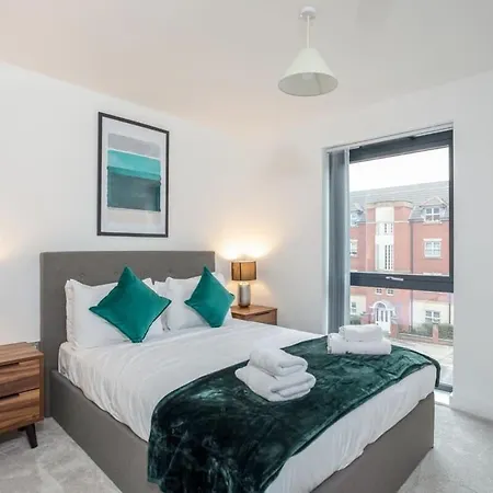 Zeni, Ouse Court Lovely 2 Bed * York